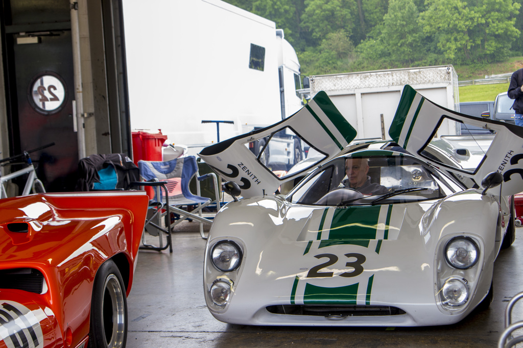 [BRANDS HATCH 120] Lola T70Mk3B 1969