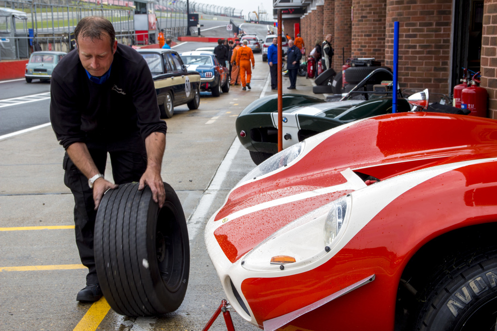 [BRANDS HATCH 128] Lola T70Mk3B 1969