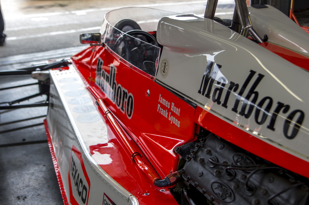 [BRANDS HATCH 45] McLaren M26 1976