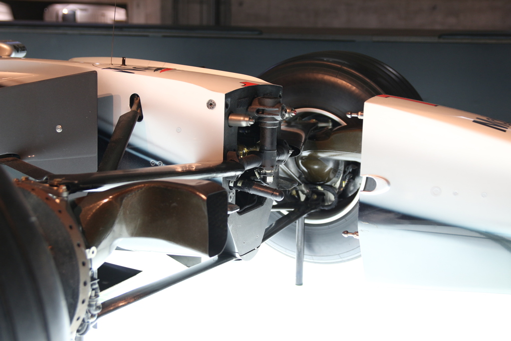[Mercedes 95] McLaren MP4-14 1999