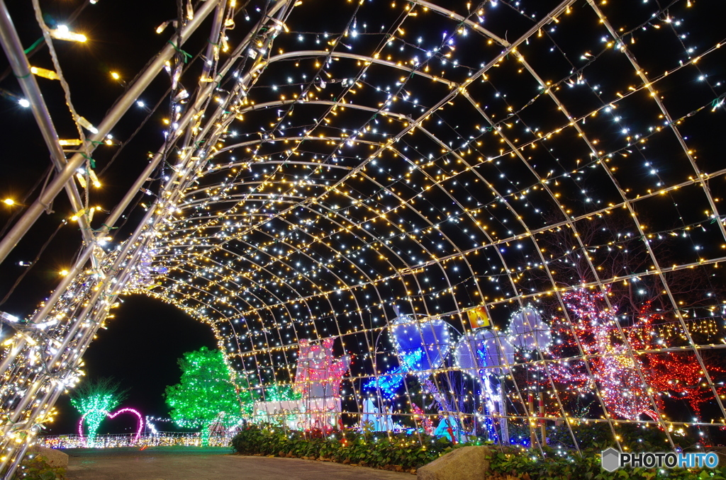 トンネルの先はクリスマス