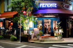 街角のお洒落なイタリア料理店