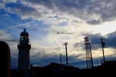 夕暮れの灯台