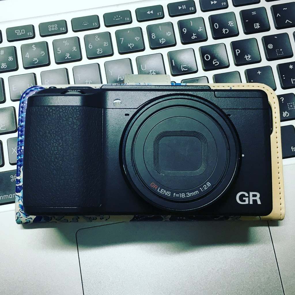 iPhoneより小さかった