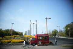 キッチンカーとスカイツリー
