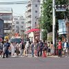 神様も信号待ちです