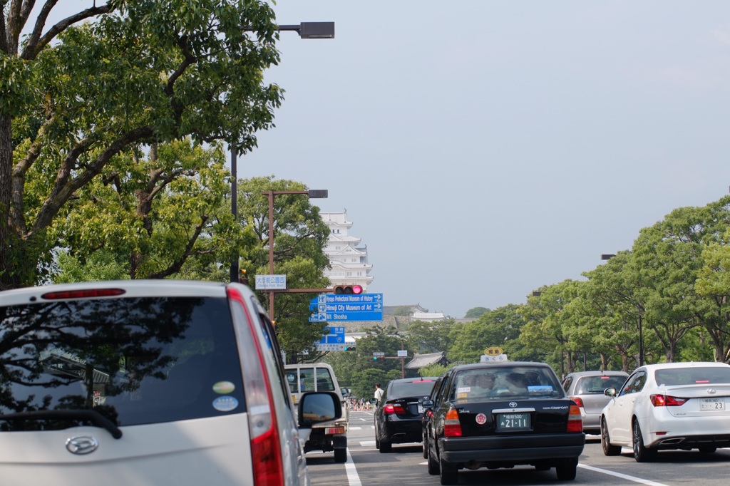 姫路城半分だけ