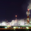 夜の工業地帯