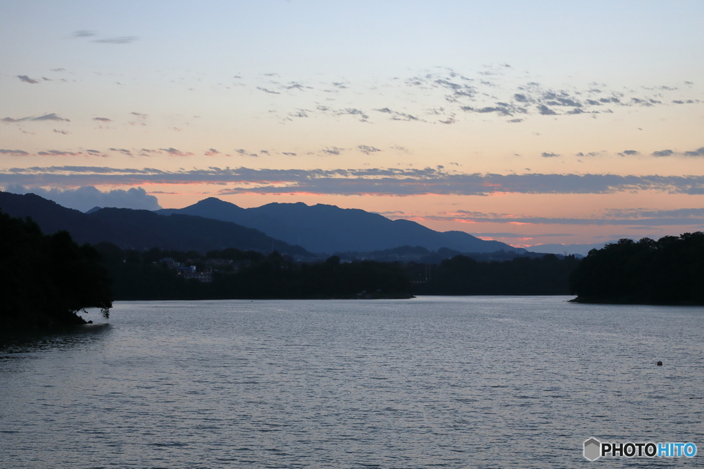 津久井湖の夕暮れ1