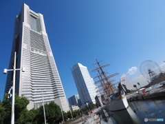 都会の青空