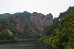 日向神ダムのハート岩