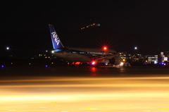 離陸準備 その1 (JA816A)
