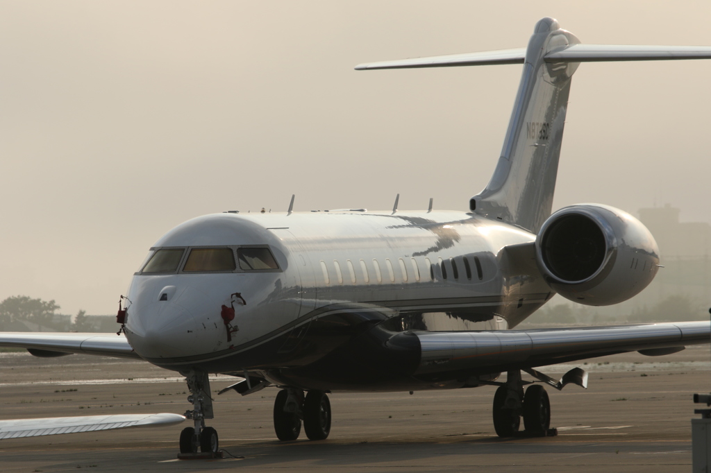 Bombardier BD-700-1A10 Global 6000　（Well