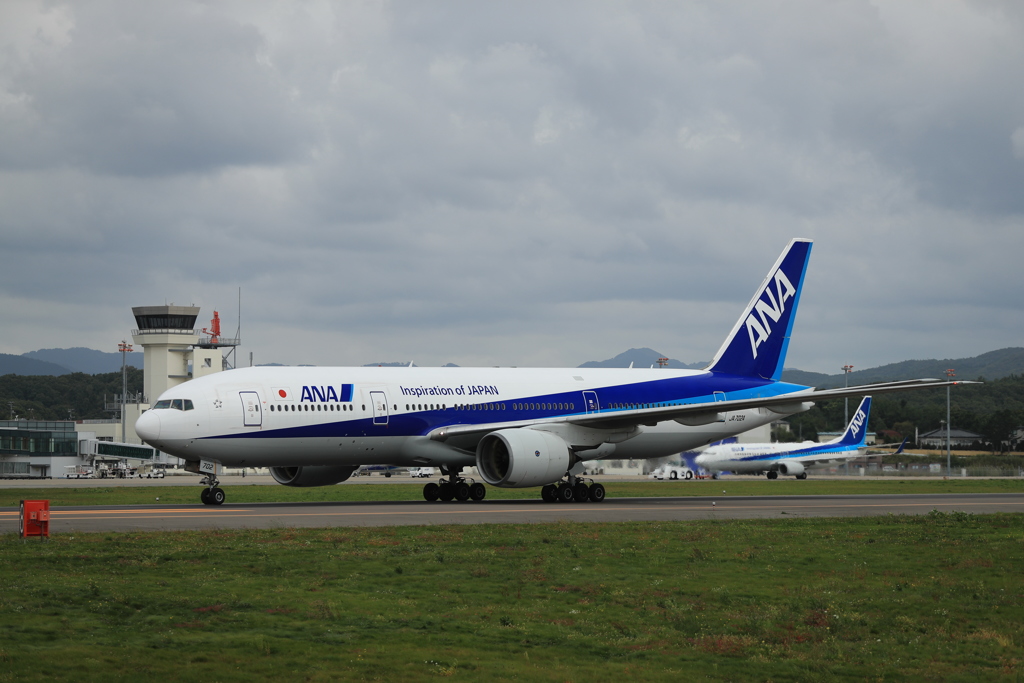 ANA B772