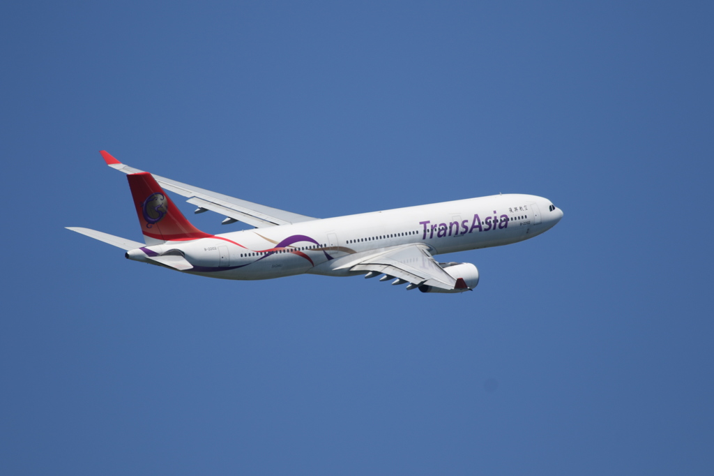上昇中（TNA B-22102)。