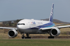 B777-200