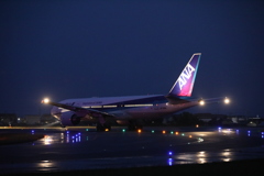 夜間のタキシング