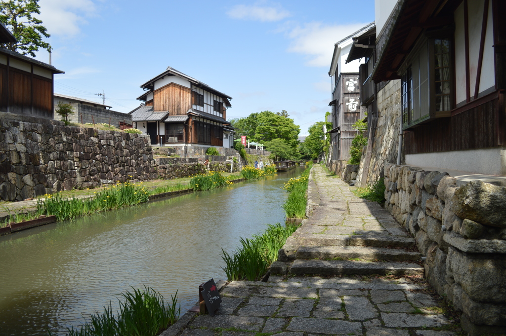 水路のある景色