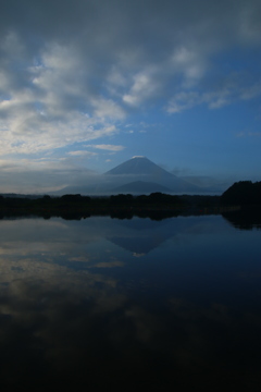精進湖からの富士山