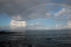 スコールが去って虹、三宅島
