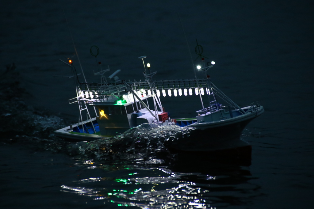 漁船のラジコン