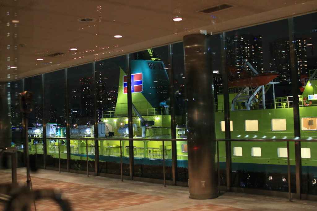 2015　竹芝桟橋　　橘丸