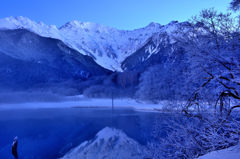 霧氷と穂高岳