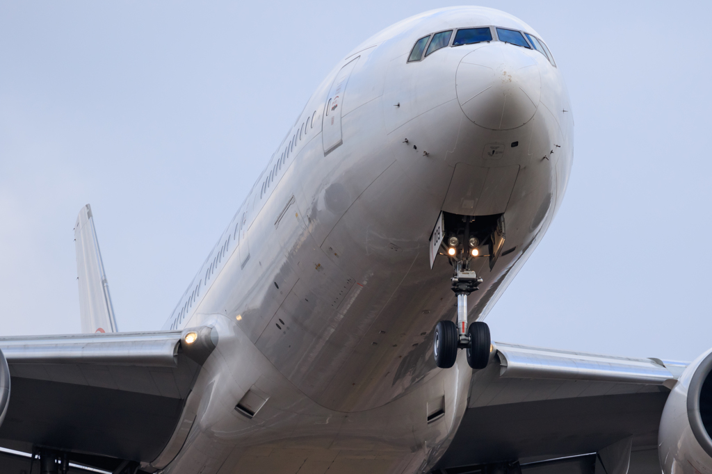 JAL 777