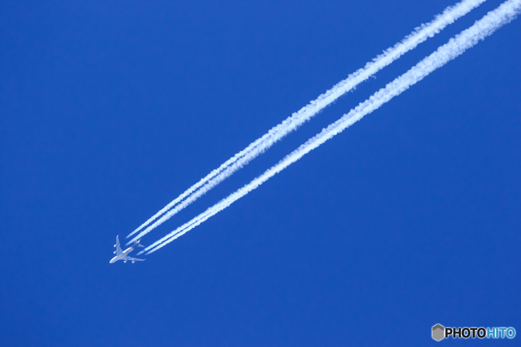 UPS上空通過