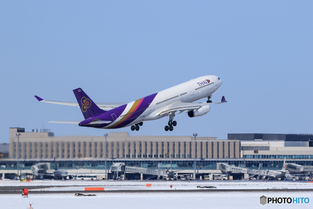 THAI A330 TakeOff