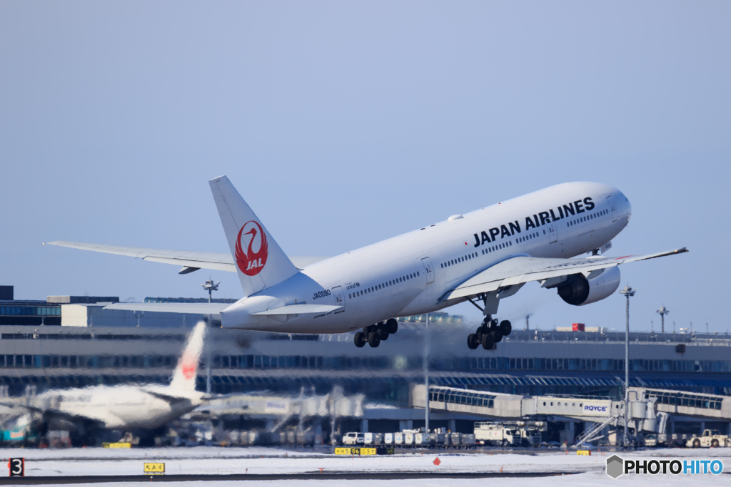 JAL777 TakeOff