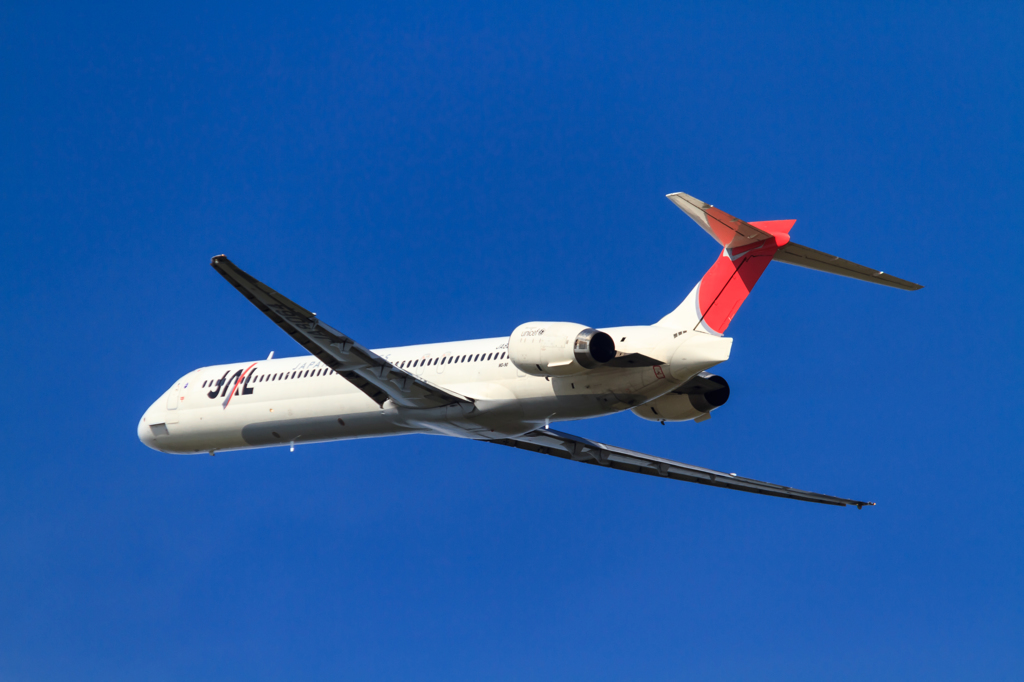 JAL MD90