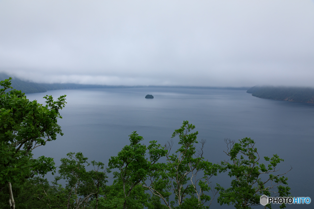霧の摩周湖