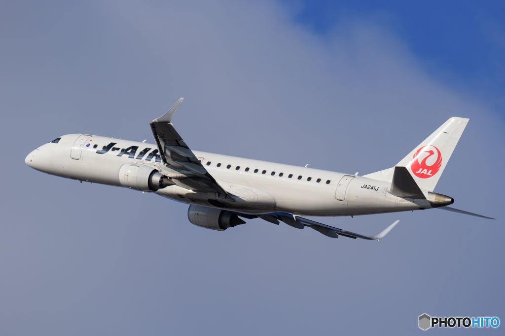J-AIR飛び立ち