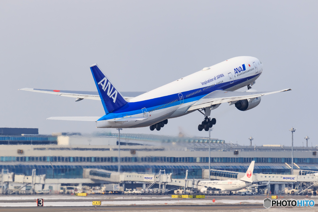 ANA TakeOff