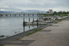 川の港