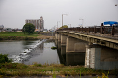04