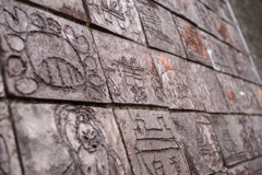 04