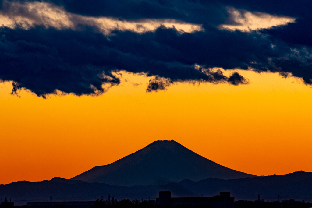 132km向こうの富士山