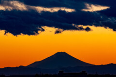 132km向こうの富士山