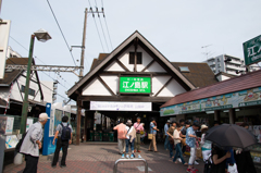 駅入り口