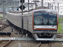 東京メトロ10000系