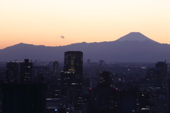 東京と富士山