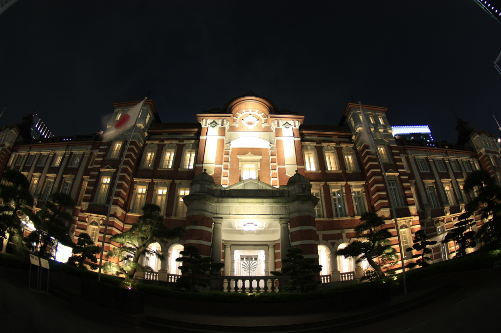 優雅な東京駅