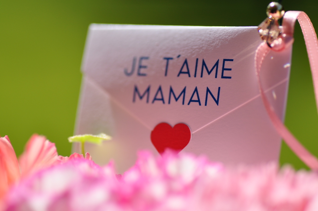 JE T'AIME MAMAN