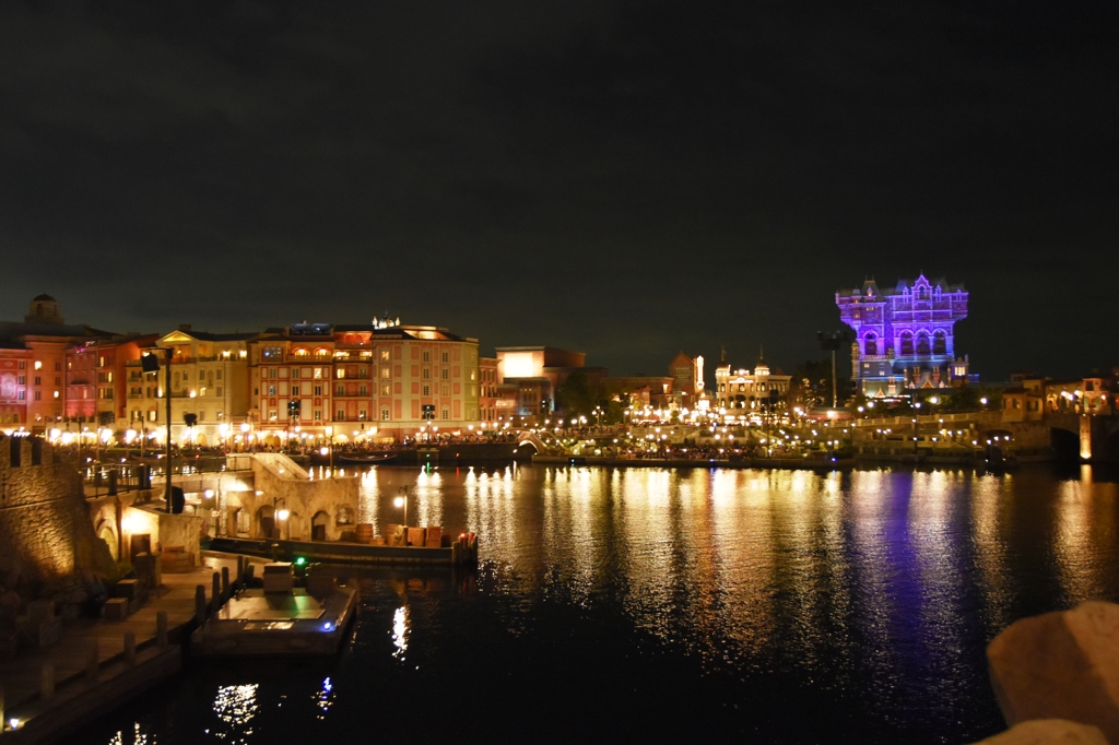 The night view of TDS 1