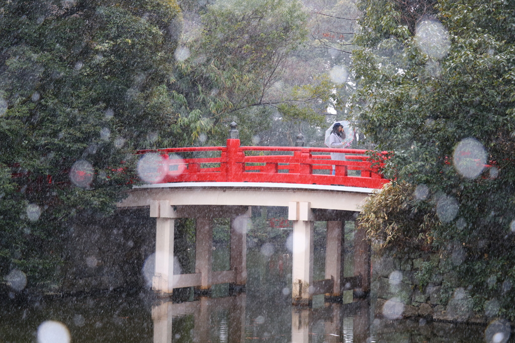 朱塗りの橋