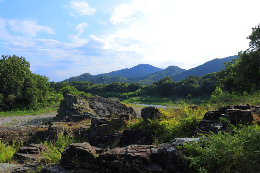 山