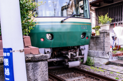 近い！