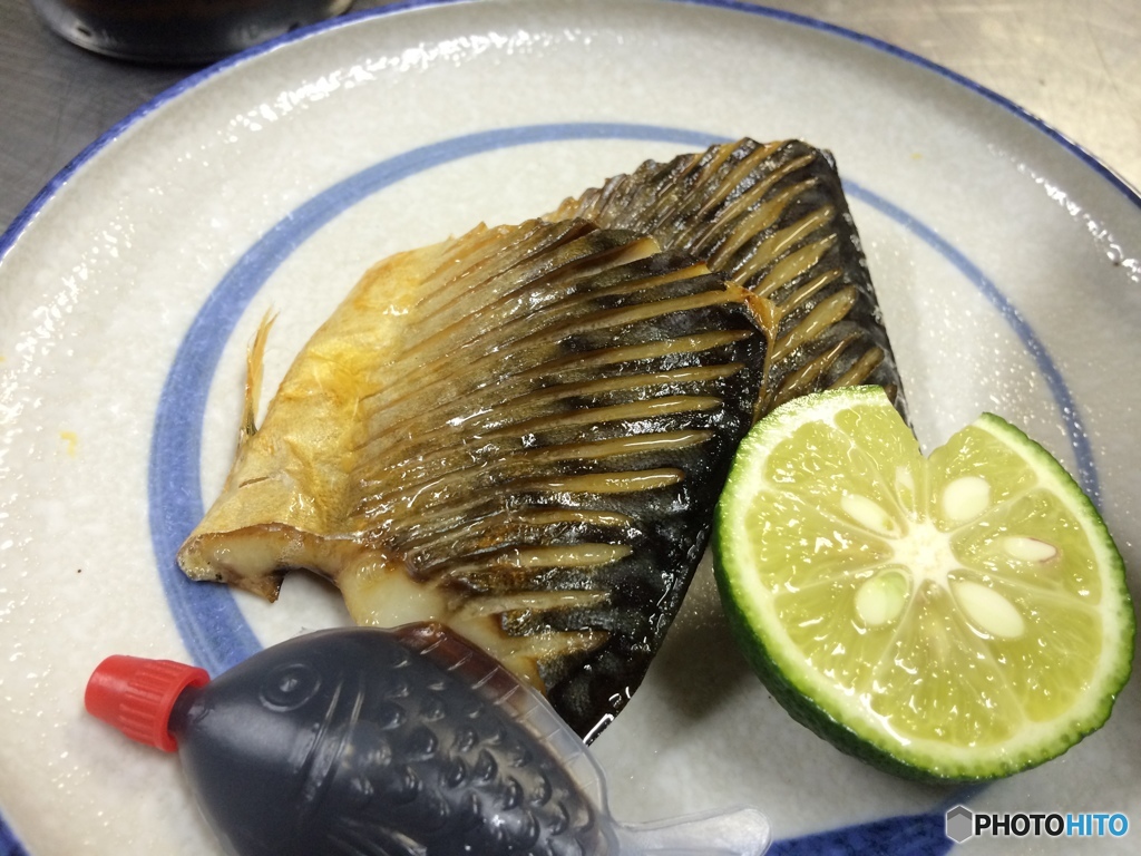 肴　焼き鯖